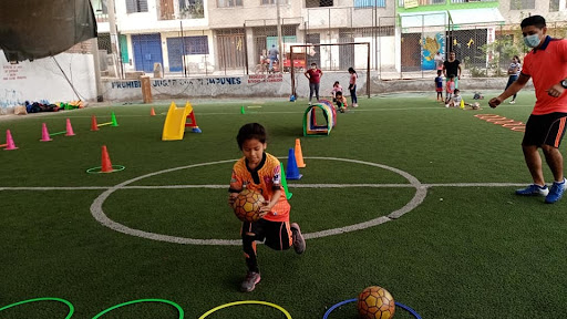 Academia de Futbol ADOC - Peru