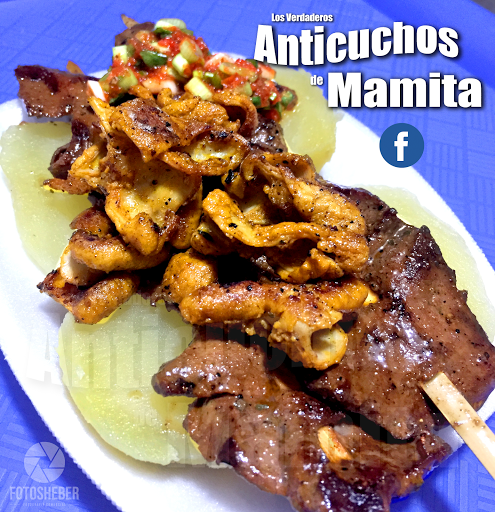 Los Anticuchos de Mamita