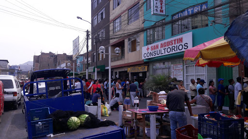 Mercado La Cantuta