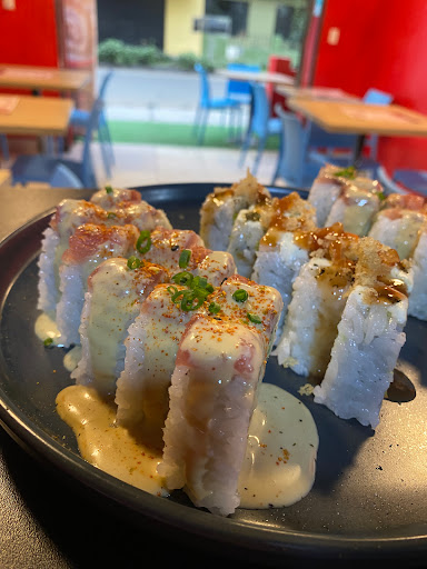 GUNKAN Sushi Fusion