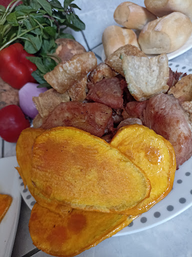 Chicharronería Heyalit